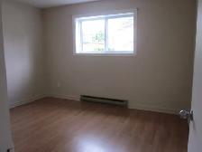 BEAU grand 4 1/2 dans 6 logis, tranquille, GRANBY - Photo 3