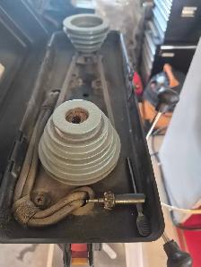 Bench grinder and drill press counter on cabinet - Photo 4