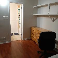 Room in two bedroom condo for rent - Photo 7