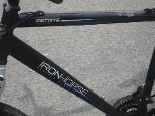 A BEAUTY 26' IRONHORSE ESTATE 21 SPD, DISC BRAKES & SUSPENSION! - Photo 4