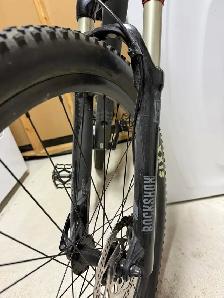 Mountain bike  like new - Photo 10