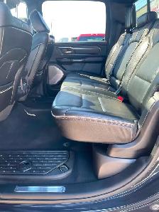 2019 Ram 1500 Limited 5.7L HEMI Crew Cab - Photo 10