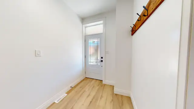 ATTENTION TRENT STUDENTS – Bdrm In Fully Renovated Home
