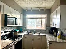 UTILITIES INCLUDED 3 Bed 1 Bath Upper Suite/Patterson Avail Jul2 - Photo 3