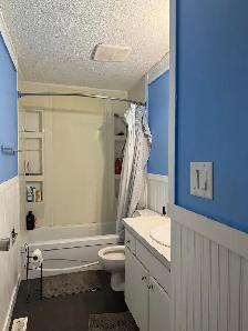 UTILITIES INCLUDED 3 Bed 1 Bath Upper Suite/Patterson Avail Jul2 - Photo 6