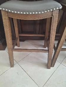 Counter Stools - Photo 2