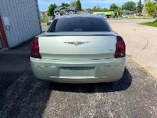 2005 Chrysler 300 Certified!! - Photo 4