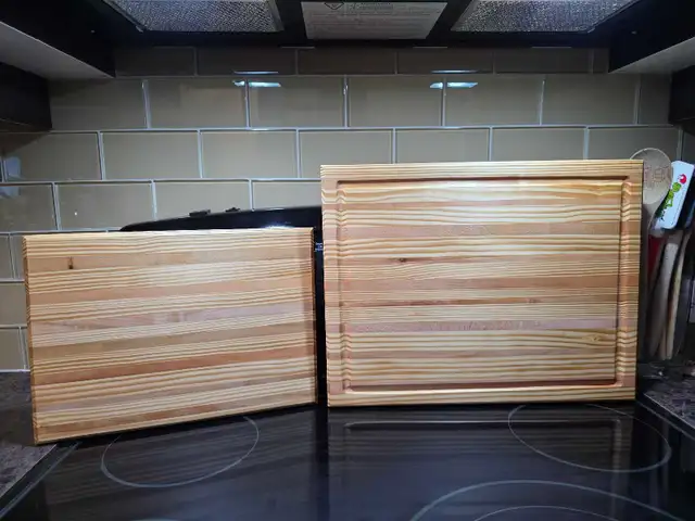 Handcrafted Edge Grain Cutting Boards