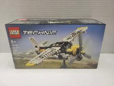 Lego Technic 42198 Bush Plane NEW