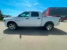 2018 Dodge Ram 1500 ST 6 SEATS 5.7L CREW CAB 4X4 6-Speed - Photo 4