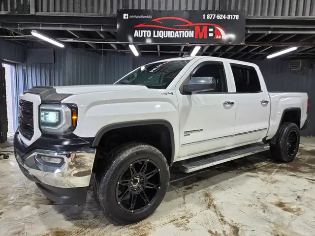 2018 GMC SIERRA SLT 5.3LI CREW CAB - FINANCEMENT 100% APPROUVER