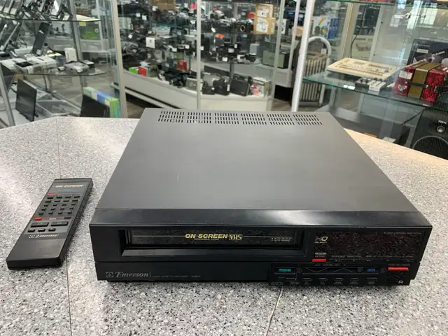Emerson VCR875 VCR Player