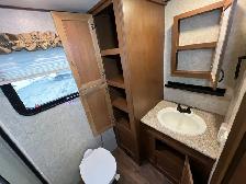 2015 OPEN RANGE HIGHLAND RIDGE 216RBSS SPACIOUS, REAR BATH - Photo 30