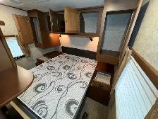 2015 OPEN RANGE HIGHLAND RIDGE 216RBSS SPACIOUS, REAR BATH - Photo 32