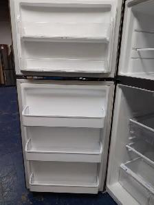Frigidaire '30' Stainless Steel Top Freezer Bottom Fridge - Photo 5