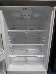 Frigidaire '30' Stainless Steel Top Freezer Bottom Fridge - Photo 8