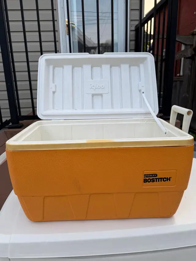 Stanley Bostitch Cooler