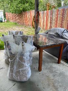 Diningroom table