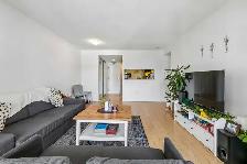 Bright 1 1 Bed Condo | King West | 746 sqft | $489,000 - Photo 4