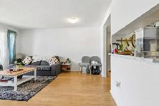 Bright 1 1 Bed Condo | King West | 746 sqft | $489,000 - Photo 5
