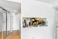 Bright 1 1 Bed Condo | King West | 746 sqft | $489,000 - Photo 7