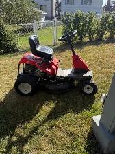 Riding Lawn Mower - MUST Sell!