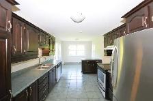 23-064 Spacious family home, Kingswood Subd., DOUBLE GARAGE - Photo 4