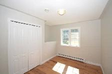 23-064 Spacious family home, Kingswood Subd., DOUBLE GARAGE - Photo 12