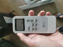 Air Conditioner - Photo 4