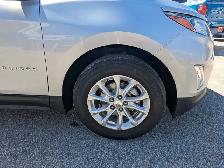 2021 Chevrolet Equinox LS WITH FRONT COLLISION ALERT! - Photo 5