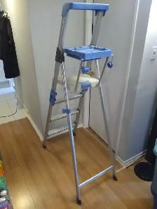 Cosco 6' Aluminum Painter's Step Ladder - Photo 2