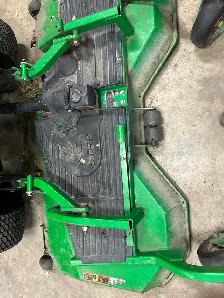 Zero turn John Deer diesel 1445 mower - Photo 4
