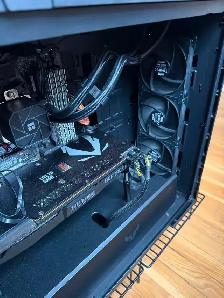 TUF GT501 High-End Case   360mm AIO Liquid Cooler   650W PSU - Photo 2