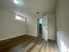 Yonge/Steels 2 Bedroom Basement Apartment for Lease - Photo 8