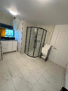 3 Bdrooms - DOWNTOWN - Photo 8