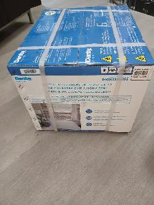 Air Conditioner - Photo 3