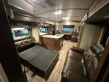 2017 Keystone Outback 332FK, FRONT KITCHEN & DINETTE SPACIOUS - Photo 4