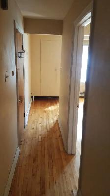 3 1/2 à louer à Ahuntsic - Photo 2