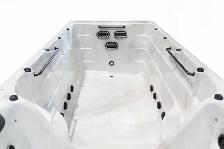 19′ 60″ Swim Spa - Photo 6