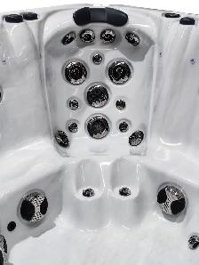 ORION HOT TUB FOR SALE - Photo 6