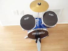 CHILD'S  DRUM SET  -  FOR  AGES  3 - 8 - Photo 2