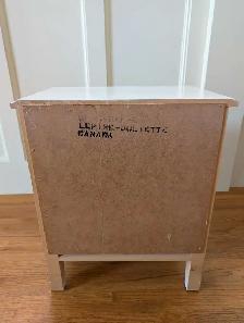 Charming Victorian-Style End Table - Photo 7