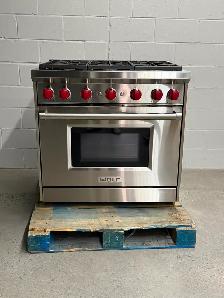2021 Wolf 36' Cuisinière au gaz GR366