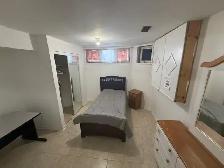 Short-Term, Immediately-Private room in Scarborough, only female - Photo 5