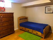 Furnished room  on main floor, close to UTM for rent - Photo 9