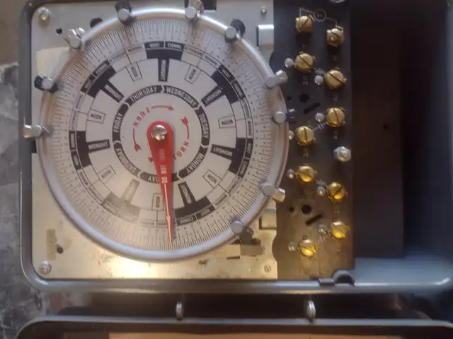 MINUTERIE   ELECTRIQUE