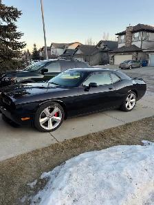 2010 Dodge Challenger SRT8. Like new 17,000 kms - Photo 2