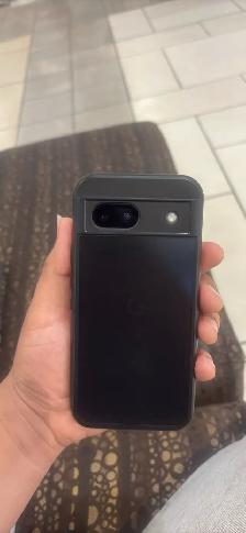 Google Pixel 8a - Photo 2