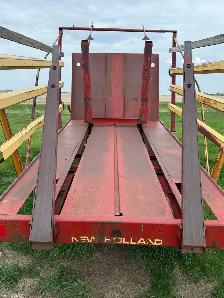 New Holland 1002 Hay Stacker Bale Wagon - Photo 6