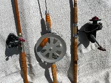 3 antique fishing rods and reels - Photo 2